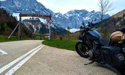 Featured image of post Am Ahornboden, wenige Tage nach Mautstraßenöffnung