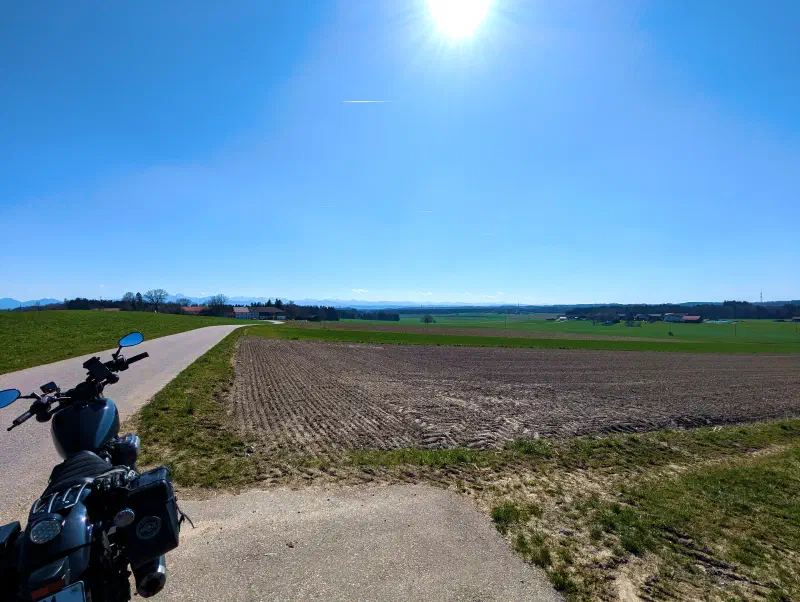 Featured image of post Blümchenpflückertour mit Kamel