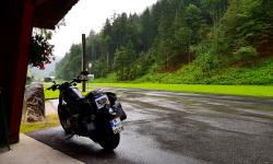 Featured image of post BÖSI - Teil 1: Vom Regen verfolgt