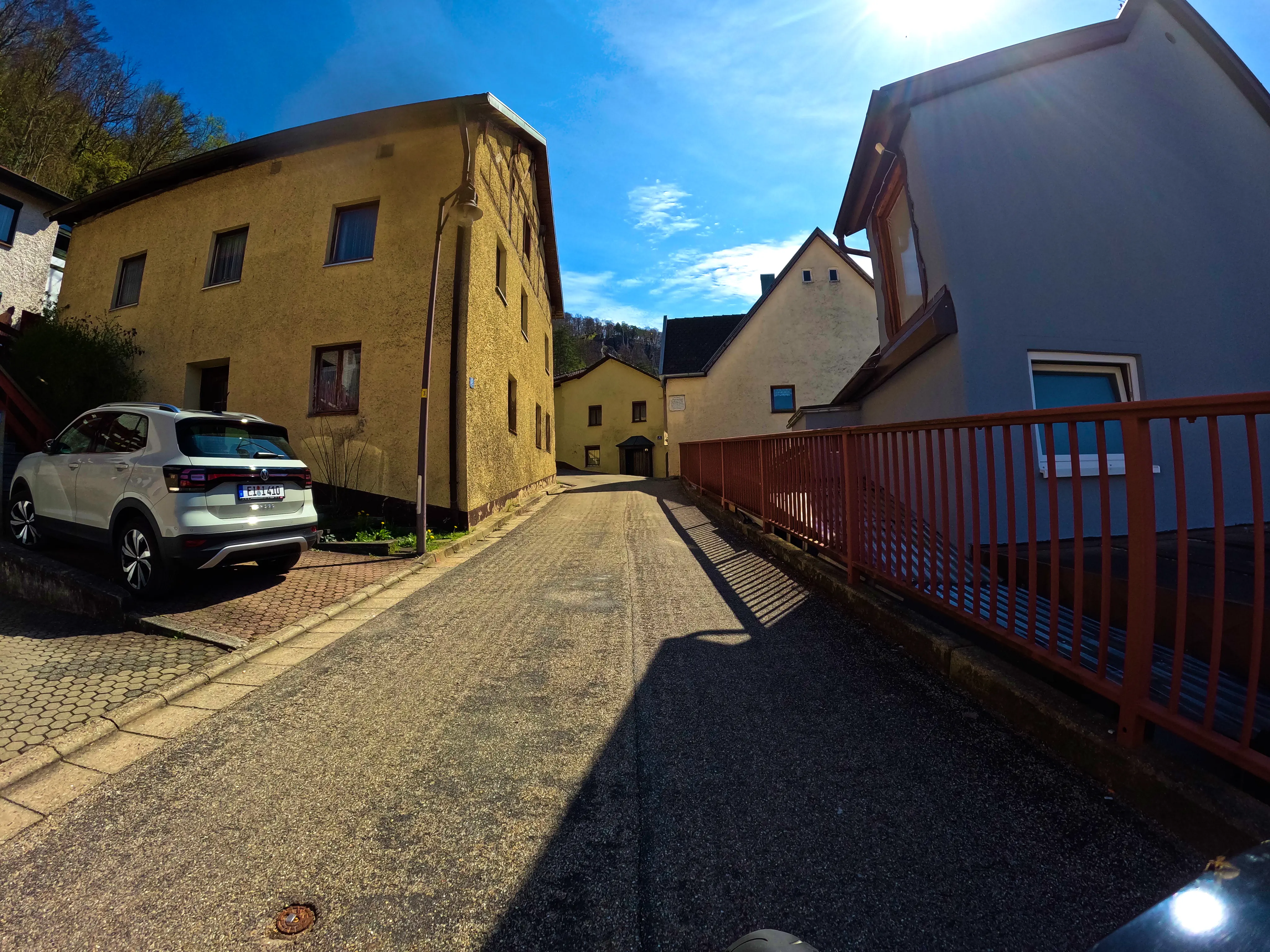 Durch die schmalen Gassen Kipfenbergs &hellip;