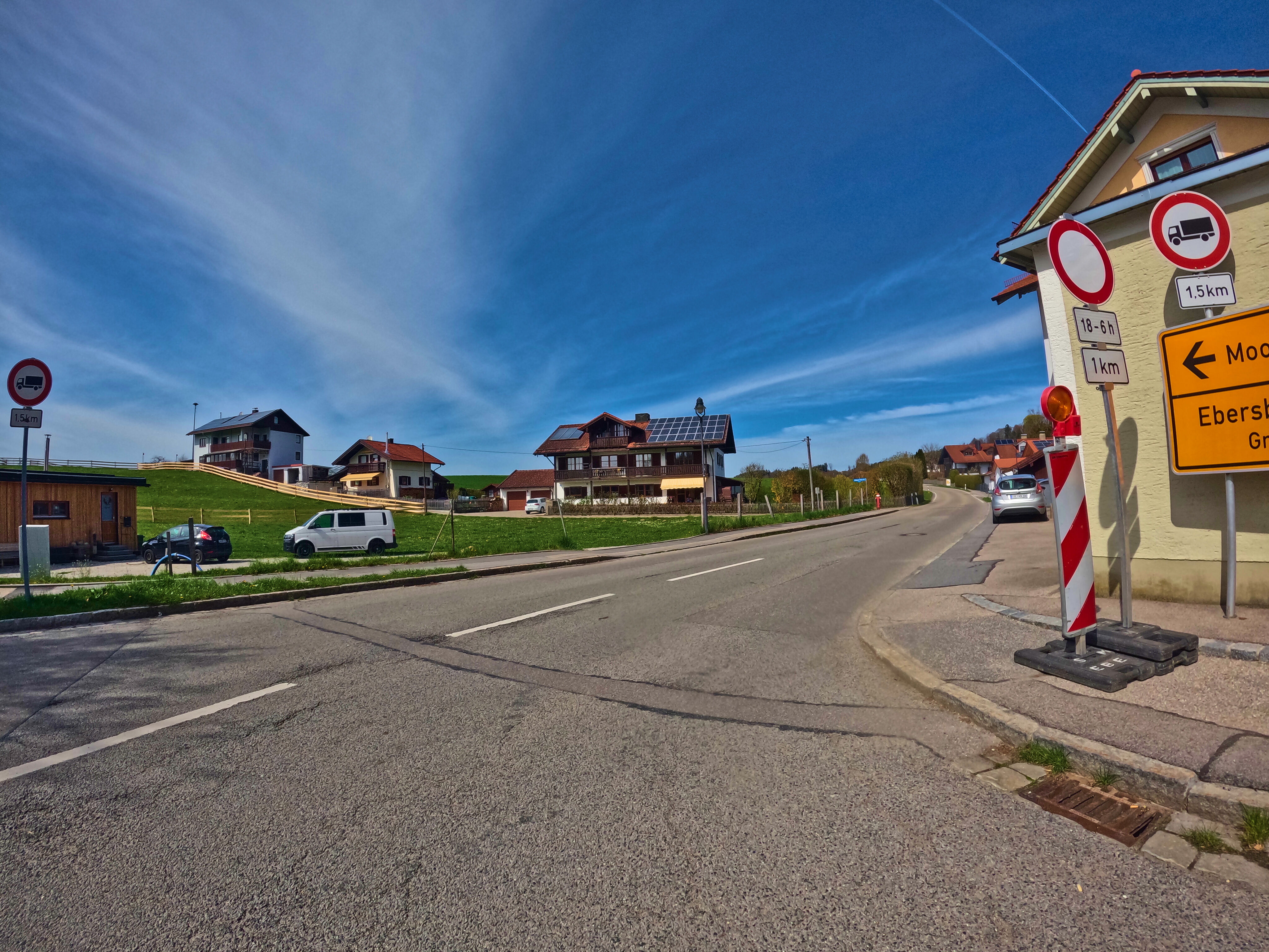 Nächtliche Sperrschilder …