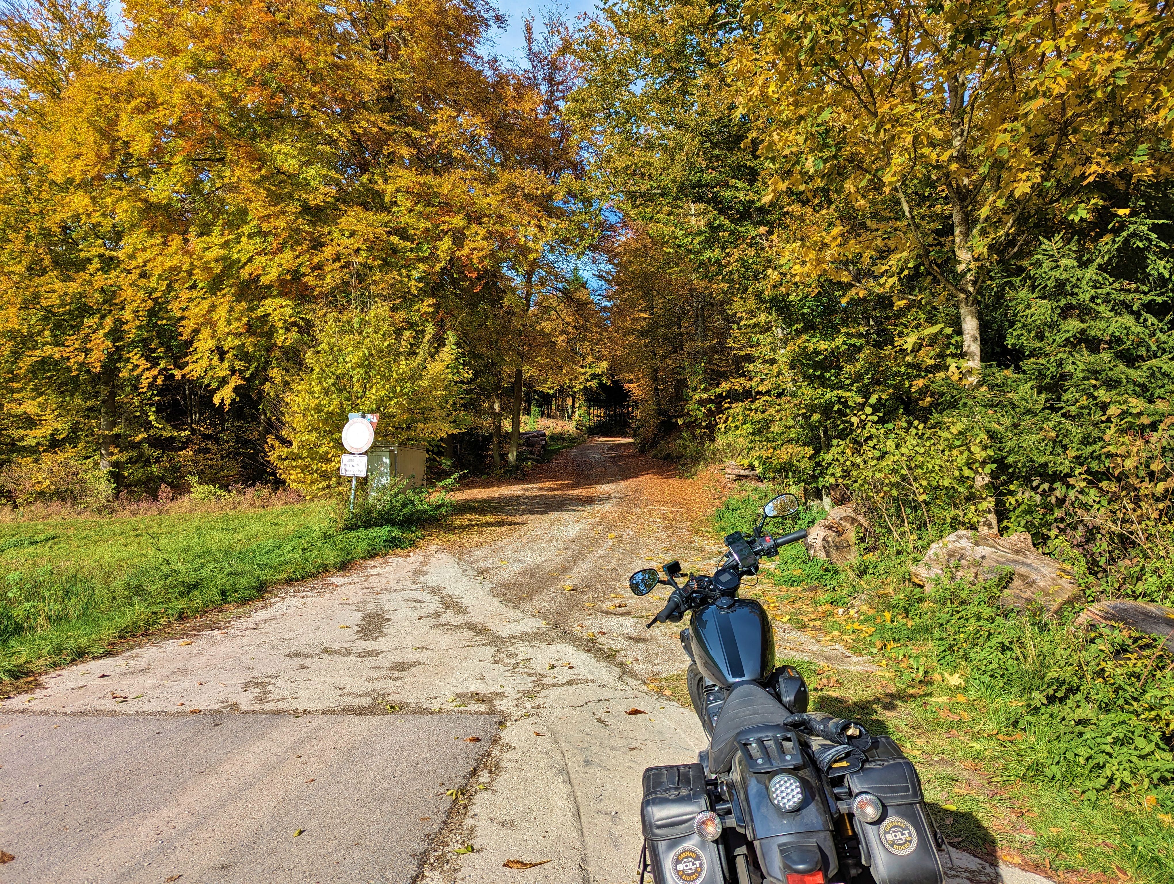 &hellip; Bolt von hinten.