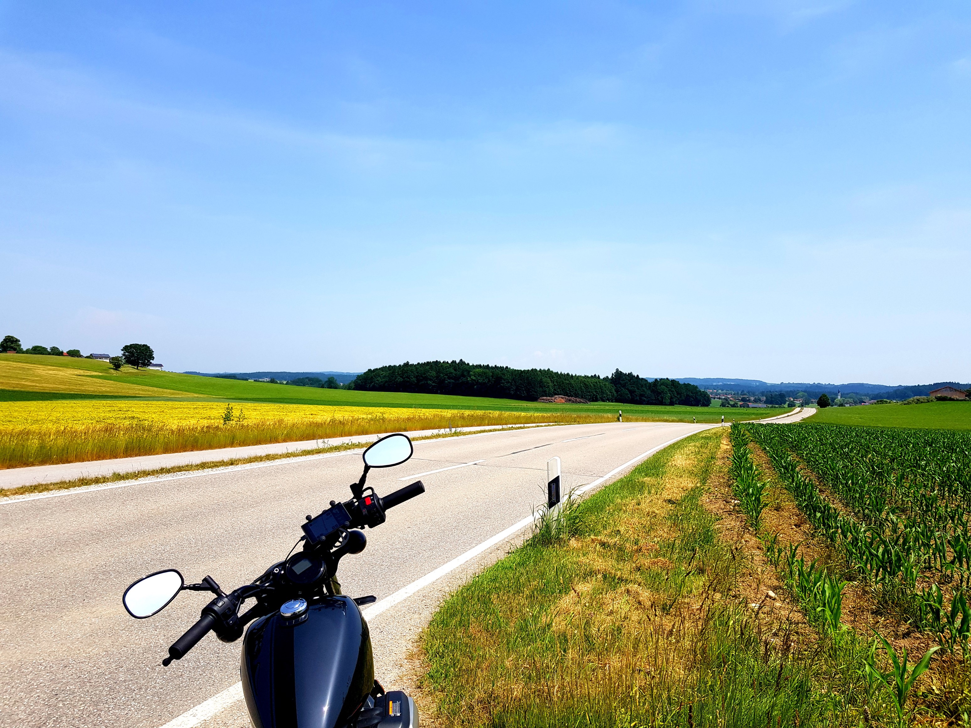 Die RO20 zwischen Straßkirchen und Söchtenau