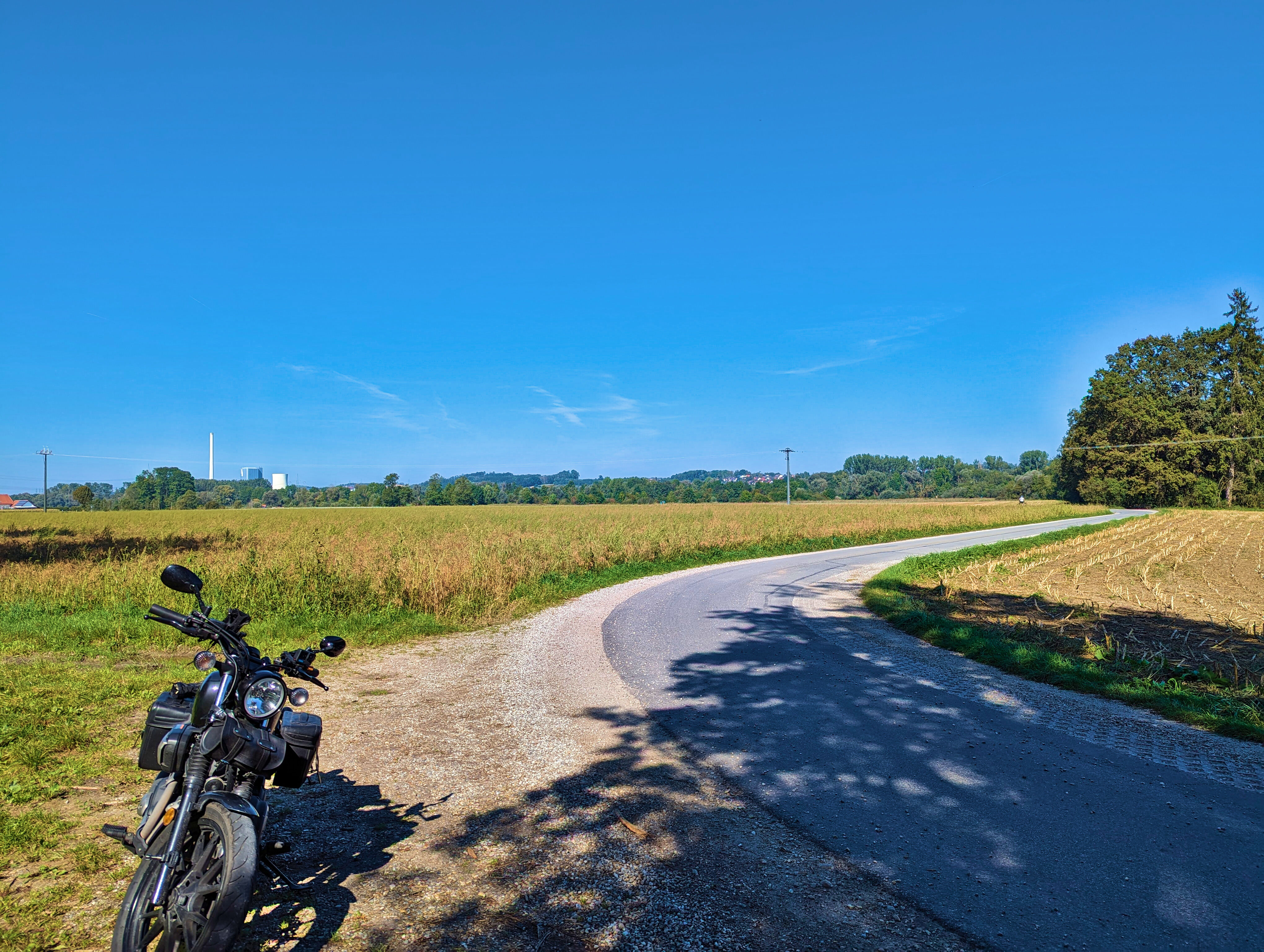 &hellip; parallel zur Amper.