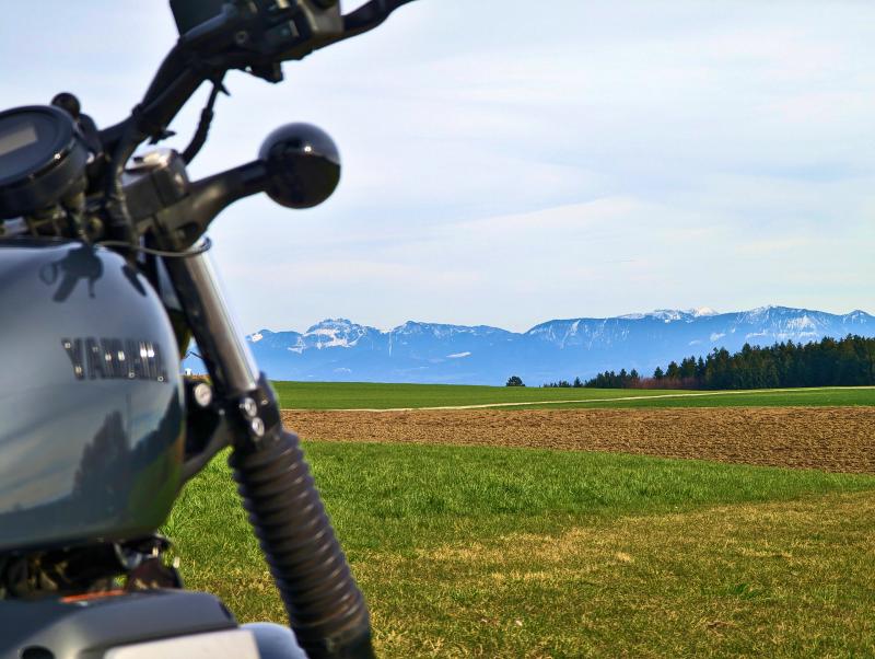 Featured image of post #MotoMontag (8)