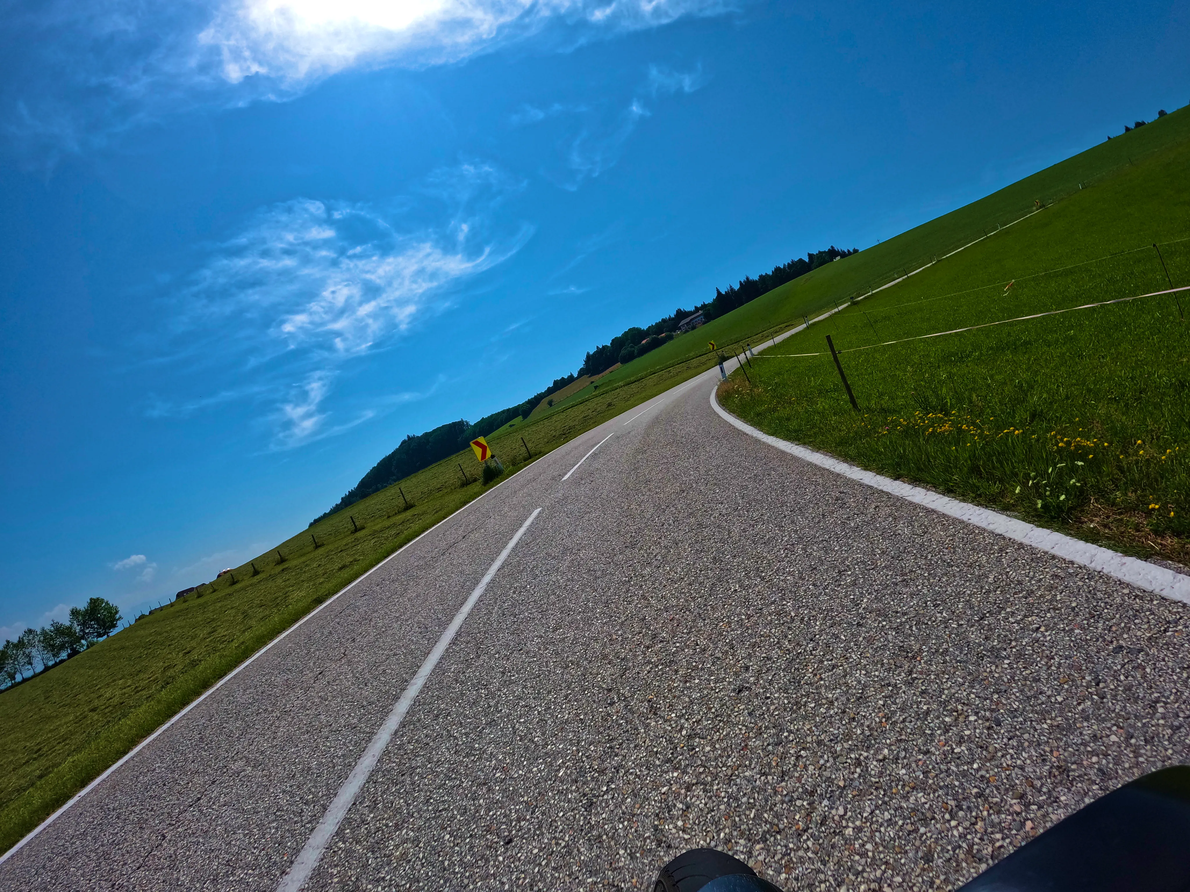 … und dann kurvig.