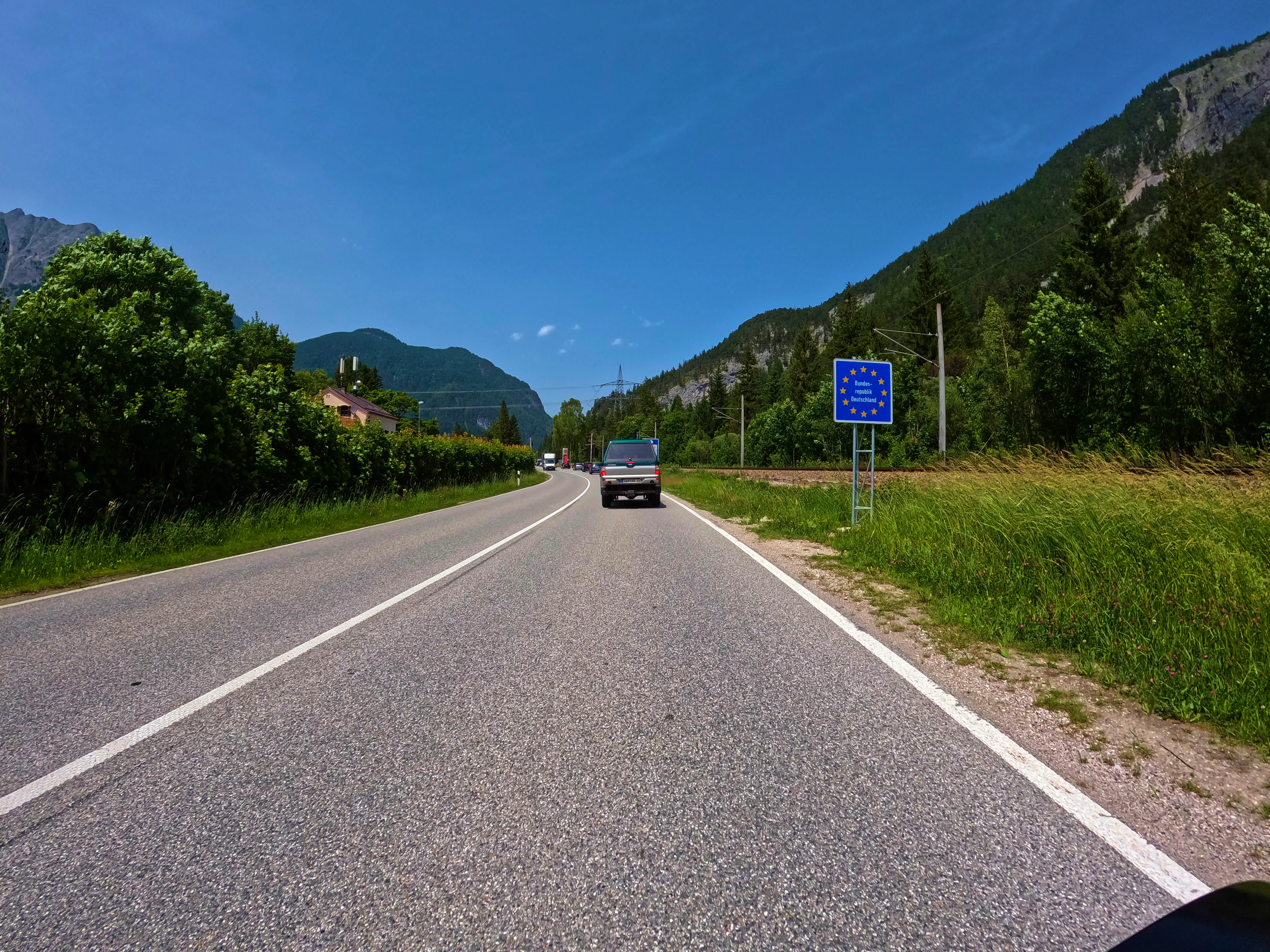 Stau zur Grenze hin …