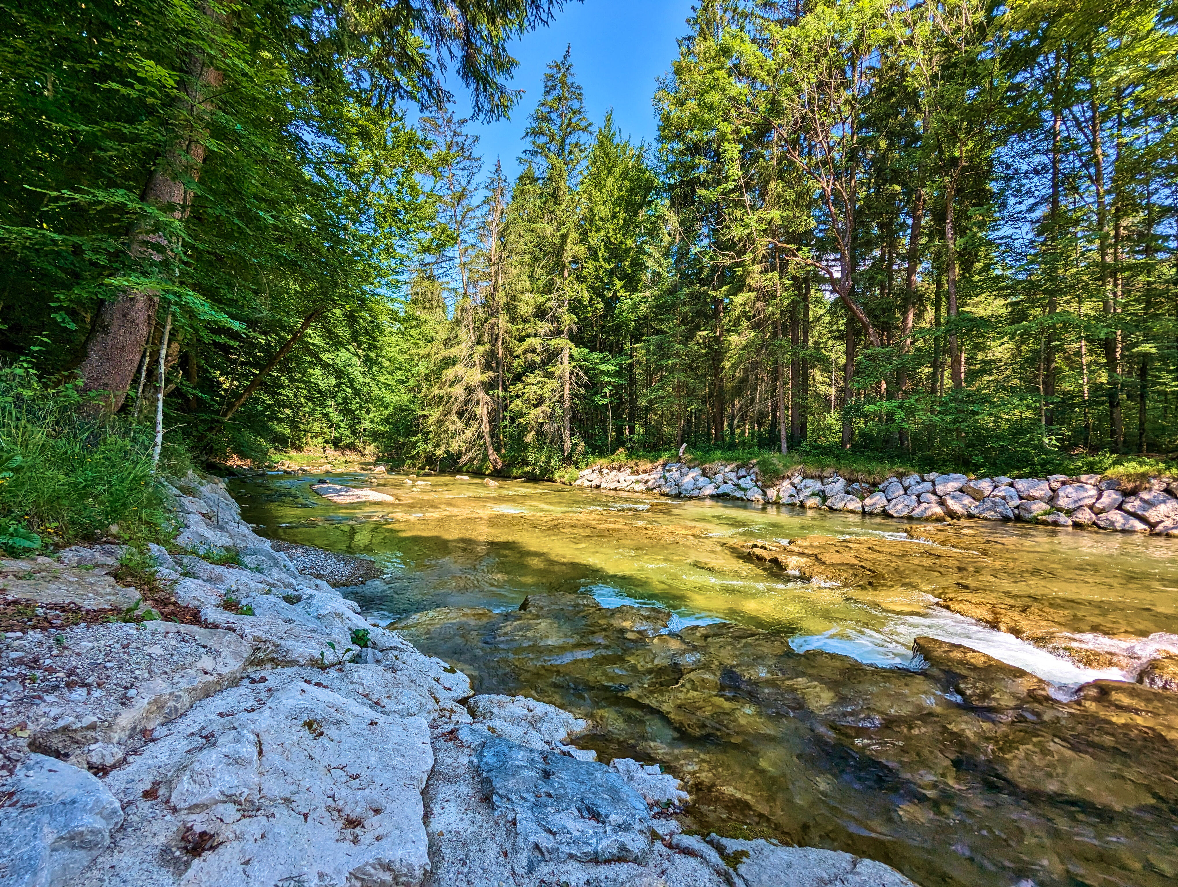 … wieder die Leitzach.