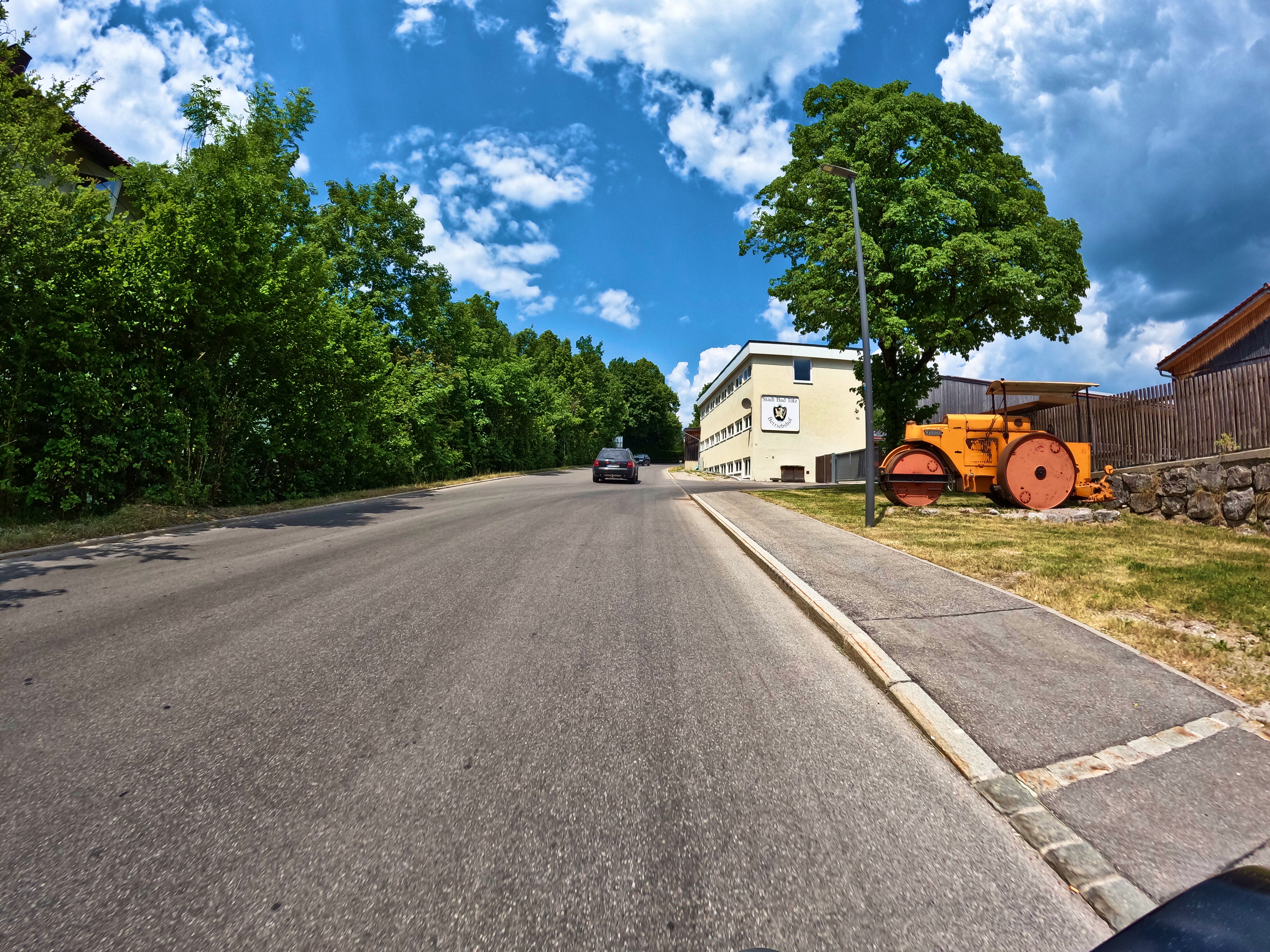 … und schweren Geräten …